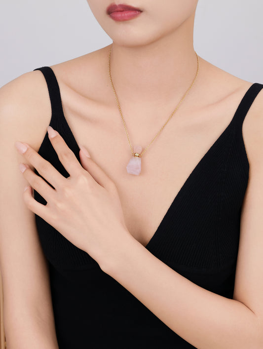 Designer silver chain for women symbolizing style and refinement.