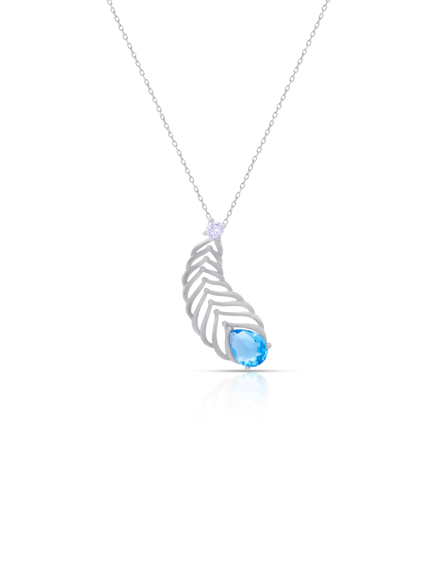 Peacock-inspired pendant chain symbolizing grace and beauty.