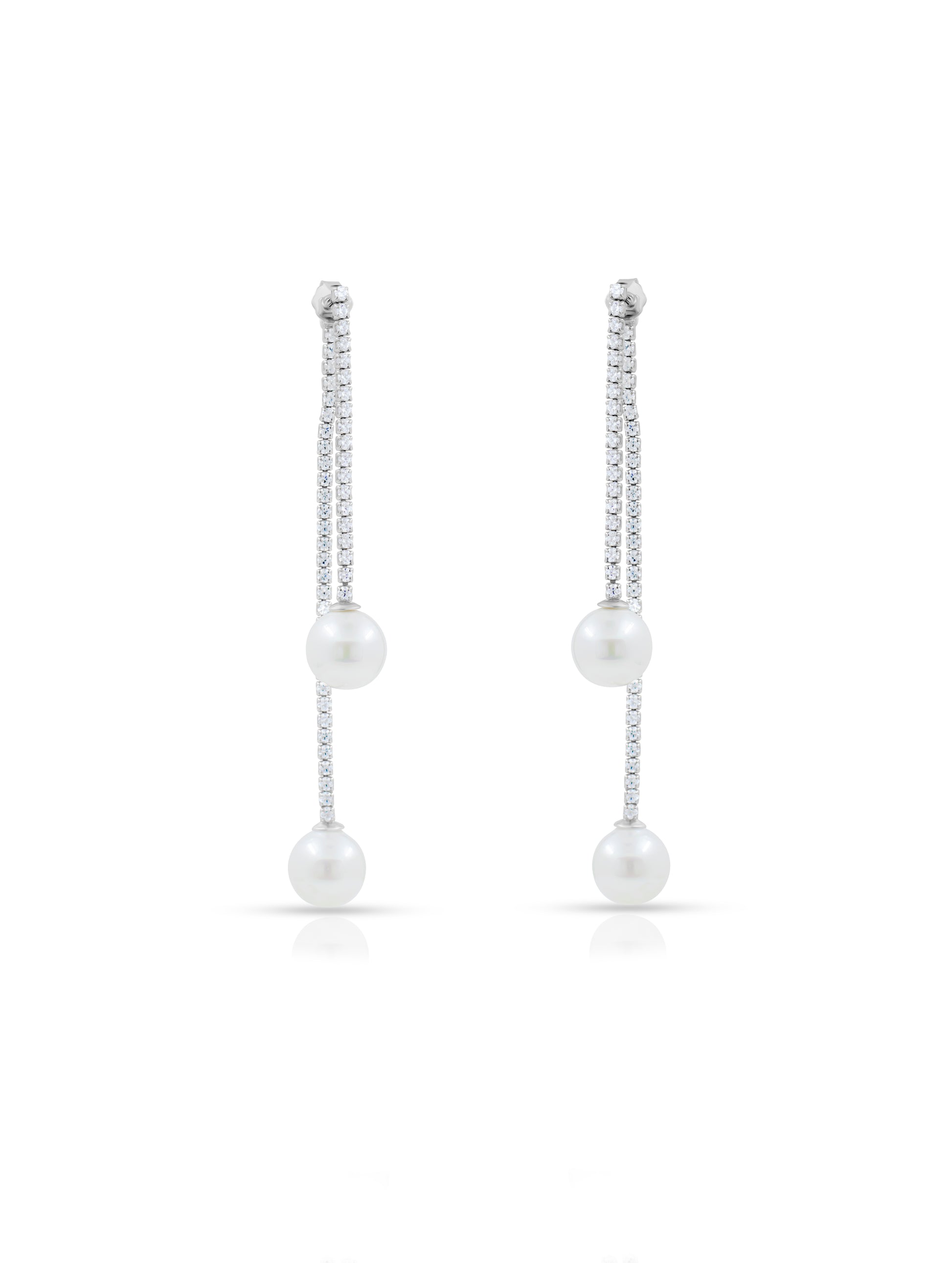Contemporary hanging pearl earrings blending elegance and sophistication.