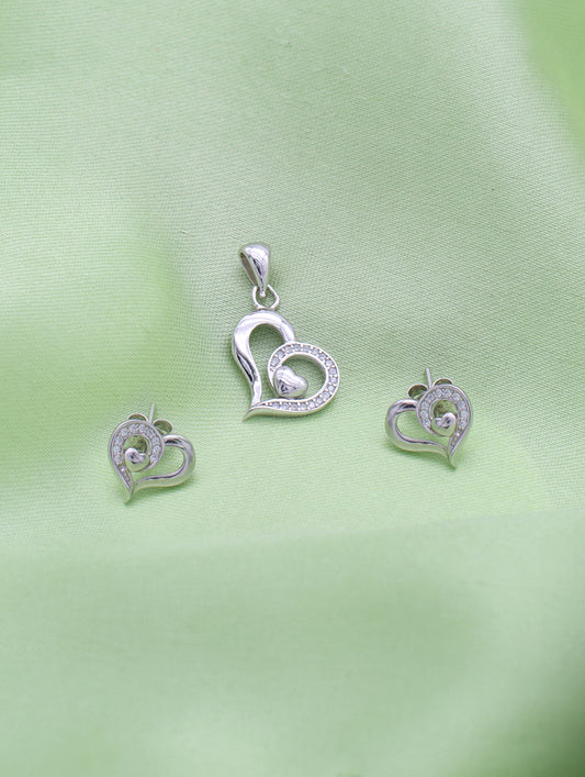 “Elegant silver heart necklace and earring jewelry set”