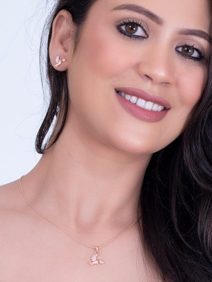 “Women’s zircon bird pendant jewelry on chain”