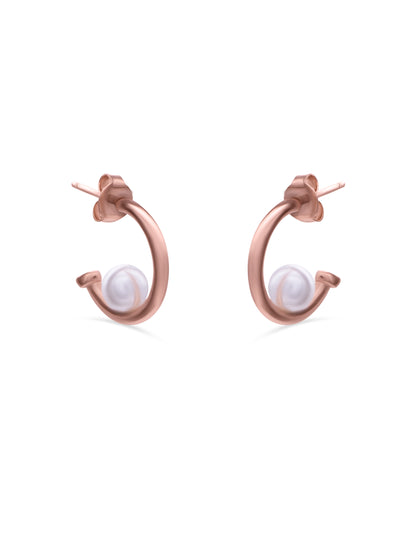 Modern sterling silver earrings with natural pearl, versatile and stylish.