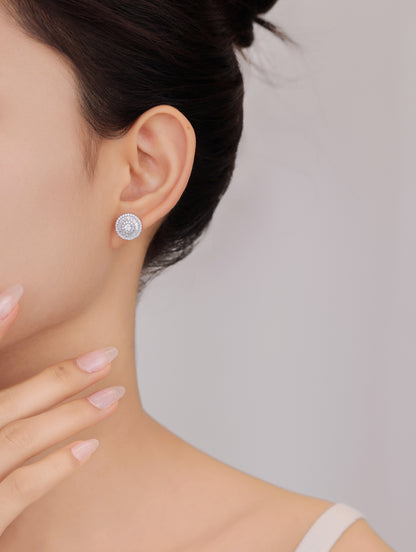 🌟 Sterling Silver Zircon Stud Earrings – Sparkling & Timeless