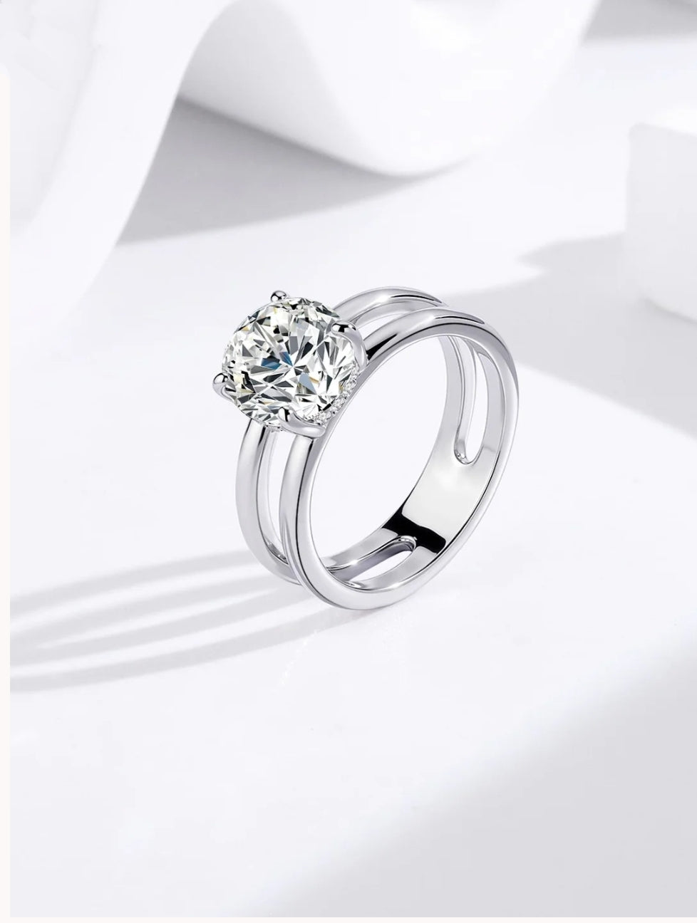 “Refined dual band solitaire ring showcasing timeless craftsmanship in 92.5 silver.”