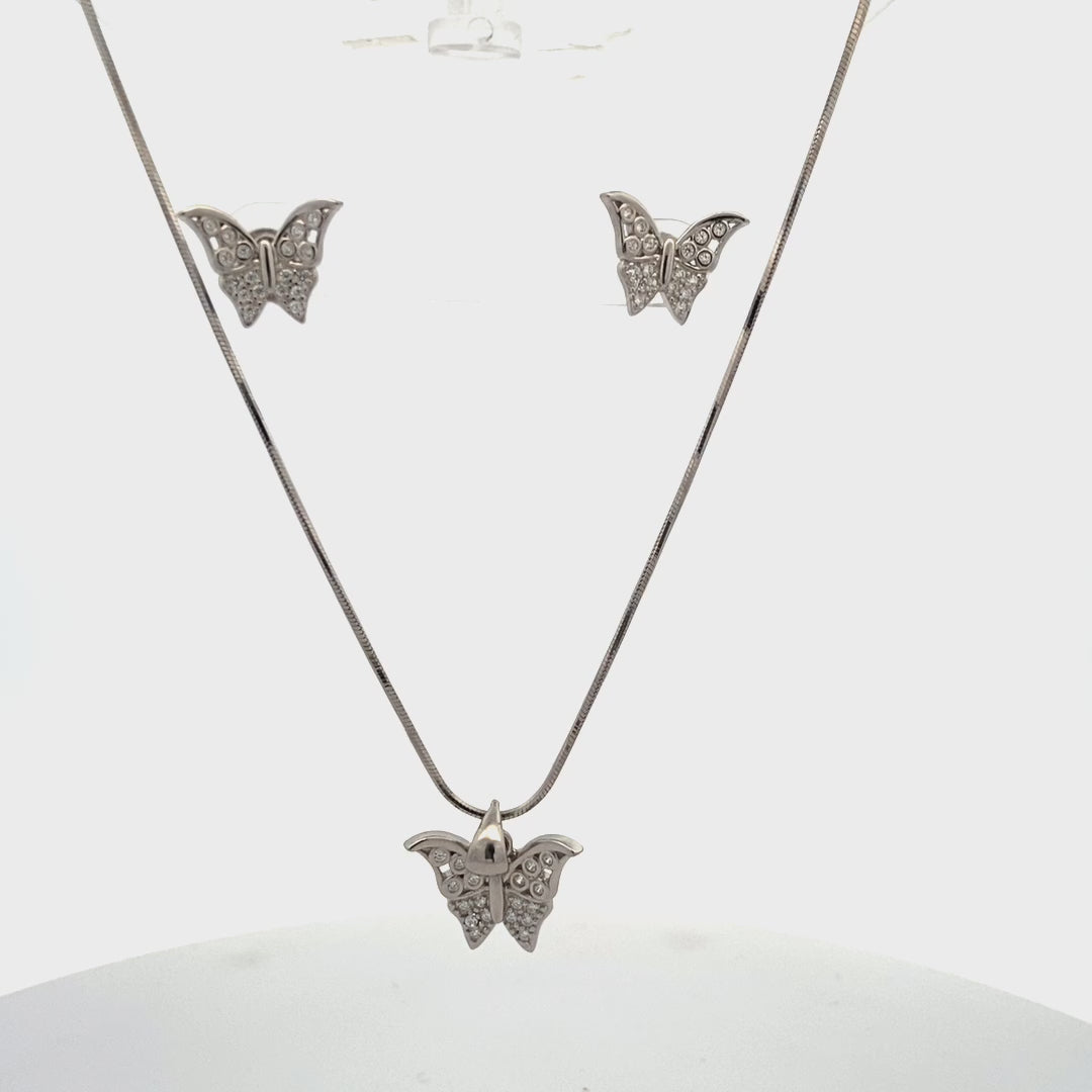Small silver butterfly pendant featuring sparkling zircon stones for a feminine look.