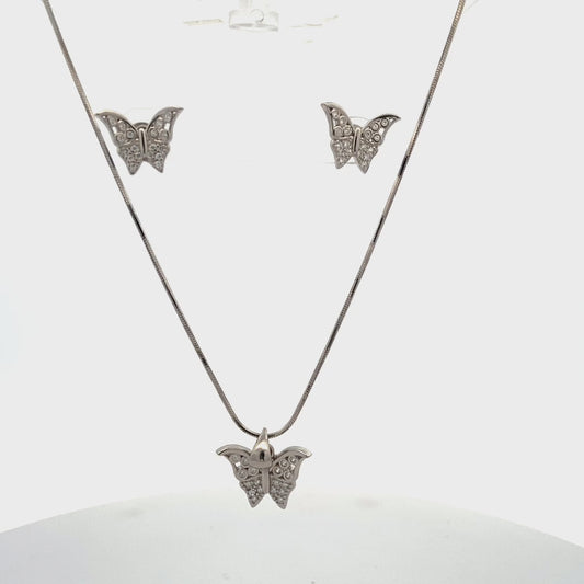 Small silver butterfly pendant featuring sparkling zircon stones for a feminine look.