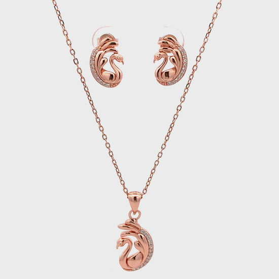 Stylish rose gold swan pendant featuring a long neck and glittering zircon wings.
