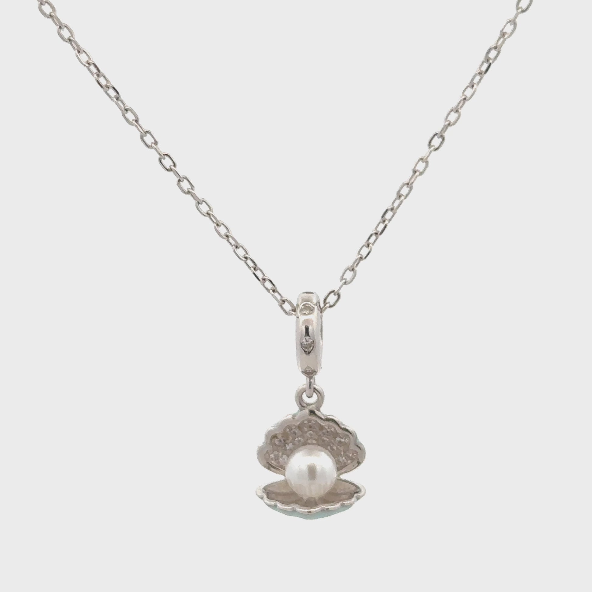 92.5 silver shell design chain with Swarovski zircon sparkle.