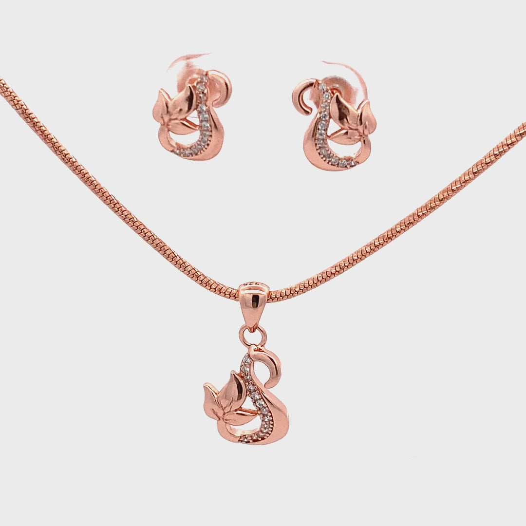“Elegant swan-shaped pendant with three leaf design and zircons”